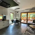 Na Górach Z Jacuzzi I Sauną Ferienhaus