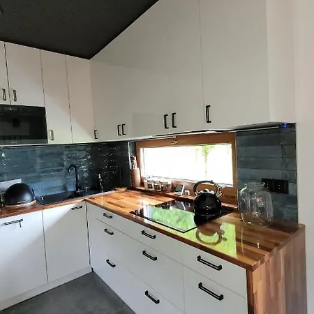 Na Gorach Z Jacuzzi I Sauna 노비 삭츠